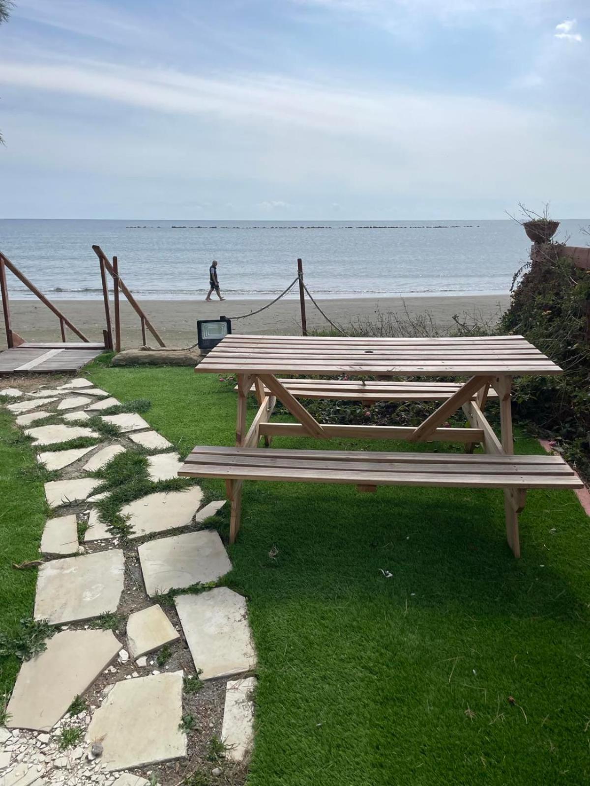 Mariliz Apartamento Larnaca Exterior foto